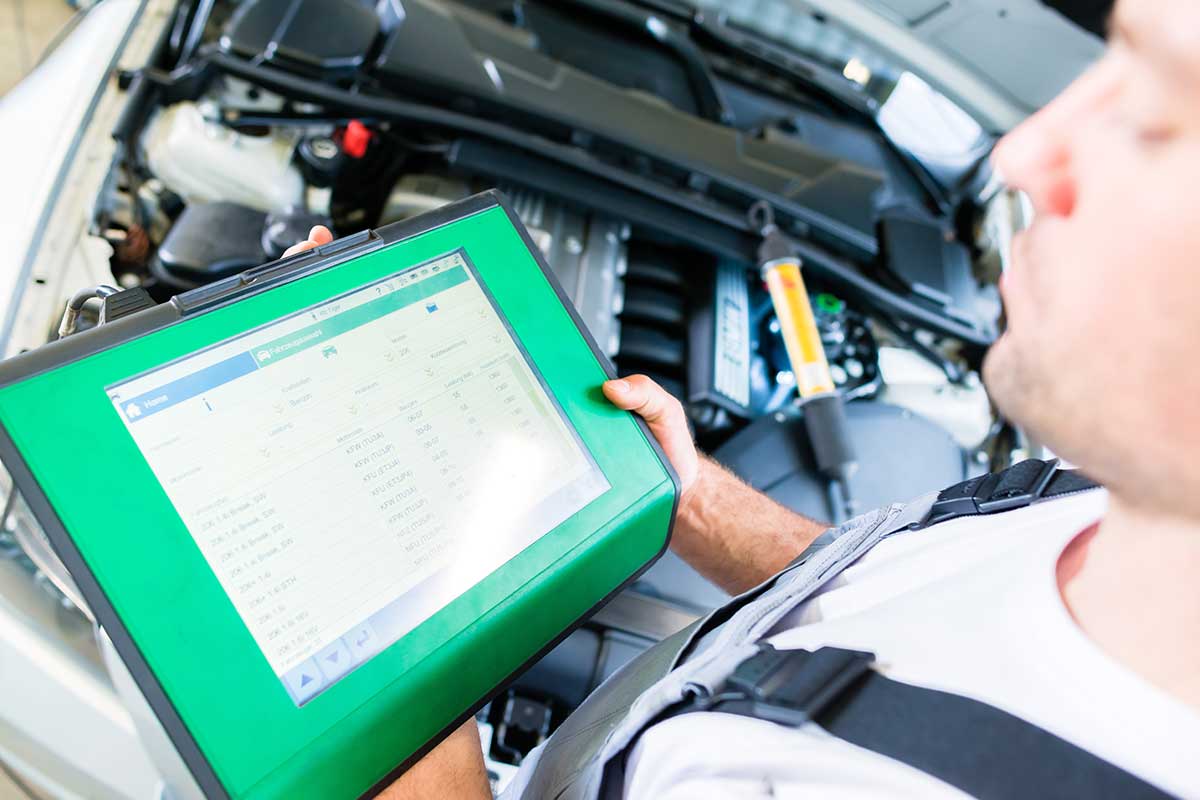 https://www.horn-auto.de/website/themes/horn-auto.de/dynamic/fe/Bilder/Werkstattleistungen/werkstattleistungen_diagnosetechnik_auto_horn.jpg